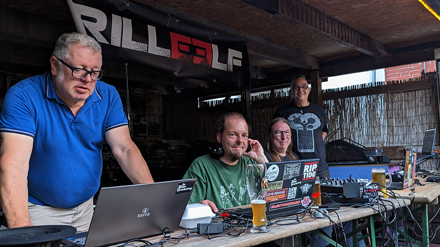 Betreutes Trinken mit Musik 6 - 1